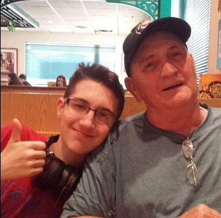 Russell Howard Self - Photo 5