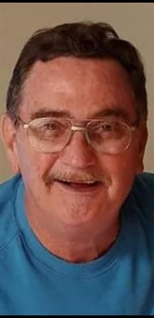 Russell Howard Self - Photo 13