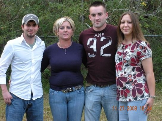 Elizabeth Nicole Sonnier - Photo 104