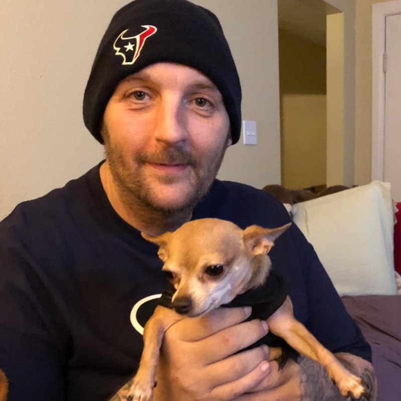 Jonathan Lewis Dowden - Photo 2