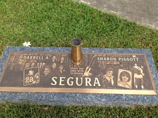 Sharon Piggott Segura - Photo 2