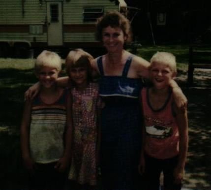 Sarah Ann Lawson - Photo 4