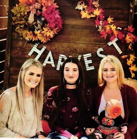 Sarah Ann Lawson - Photo 21