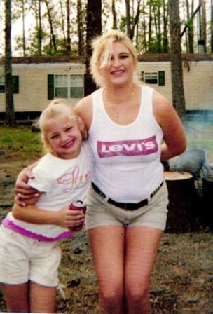 Sarah Ann Lawson - Photo 25