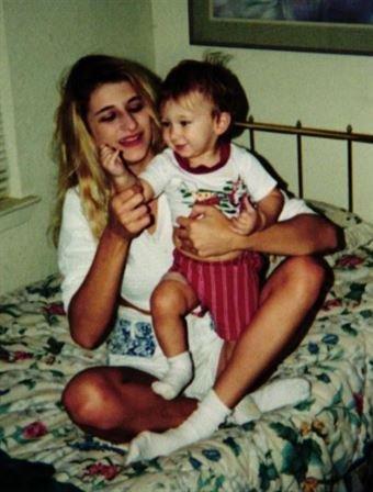 Sarah Ann Lawson - Photo 42