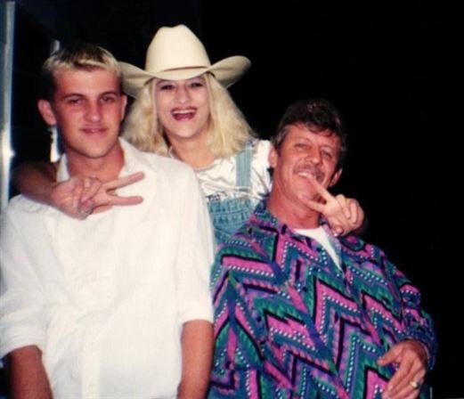 Sarah Ann Lawson - Photo 57