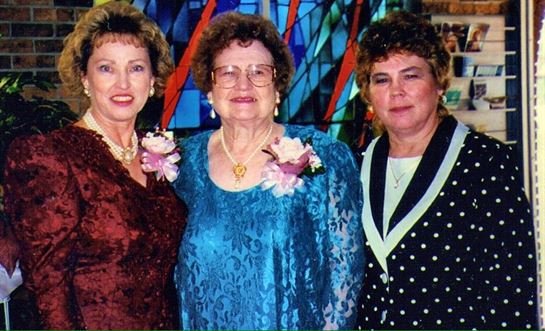 Helen Kossa Broussard - Photo 88