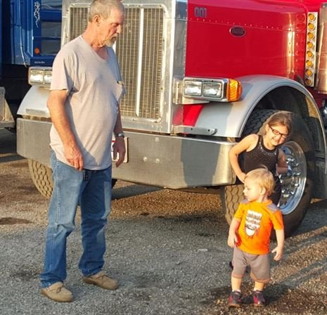 Mike Harold Adams - Photo 9