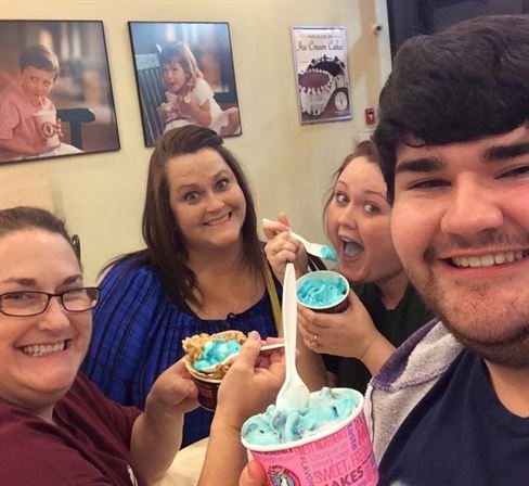 Colleen Elizabeth Pachuca - Photo 49