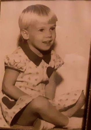 Pam Thomas - Photo 9