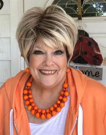 Pam Thomas — photo 19