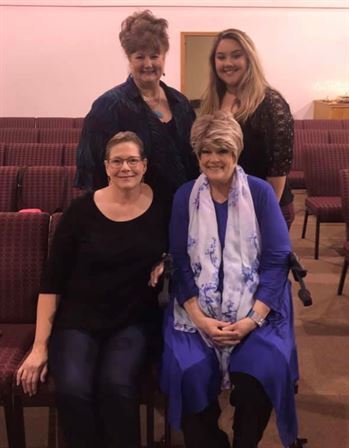 Pam Thomas — photo 48