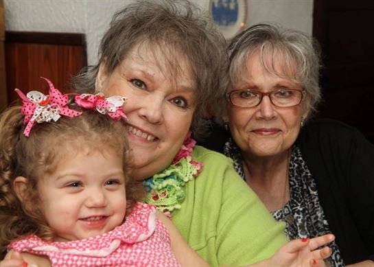 Pam Thomas — photo 89