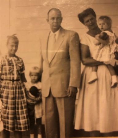 Pam Thomas — photo 110