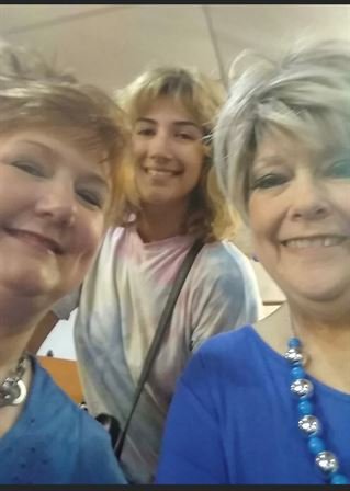 Pam Thomas — photo 113