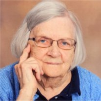 Betty Thayer - Photo 2