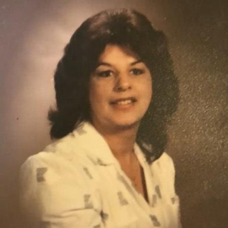 Elaine Carol Robertson - Photo 2