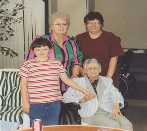 Mary Lou Bertrand - Photo 12