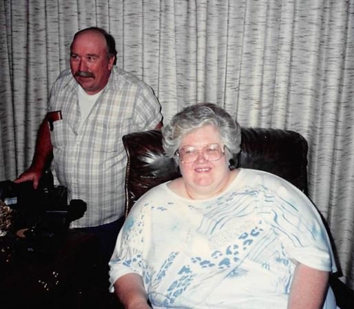 Linda Peet - Photo 10