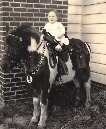 Linda Peet - Photo 33