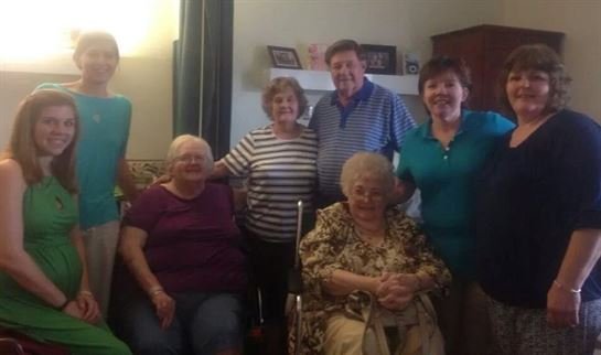 Linda Peet - Photo 48