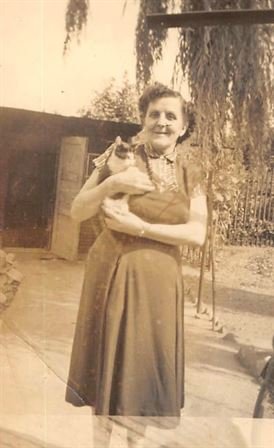 Veronika "Ronnie" Richard - Photo 19