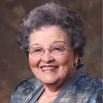 Eloise Thompson - Photo 2