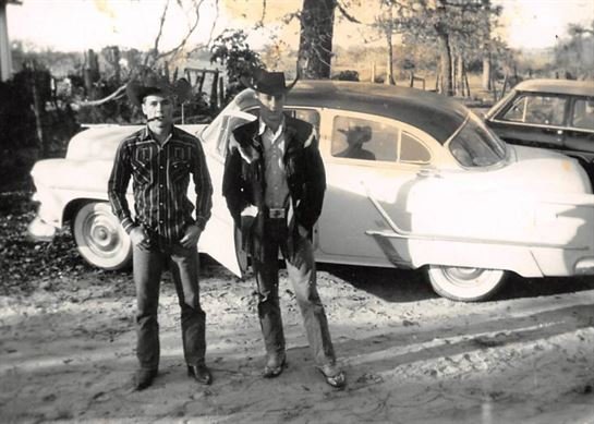 Thomas Casey Hare - Photo 32