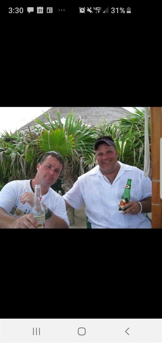 Chris Wayne Padgett - Photo 3