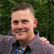 Chris Wayne Padgett - Photo 2