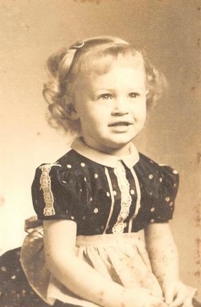 Alice Elaine White - Photo 4