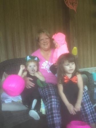 Delores "Nana" Ann Perry - Photo 16