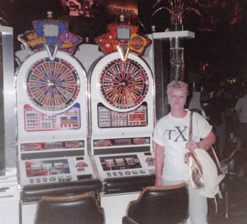 Delores "Nana" Ann Perry - Photo 62