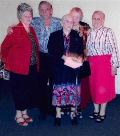 Bonnie Virginia Kelly - Photo 32