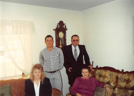 Melvin Lee Becker - Photo 76