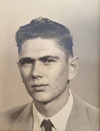 Richard Johnson Bass, Jr. - Photo 8