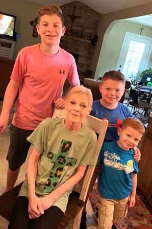 Shanna Lynn Gonzalez - Photo 32