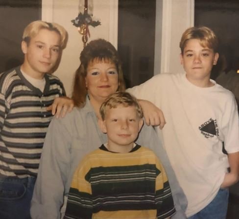 Beth T. "Tammy" Oliver - Photo 3