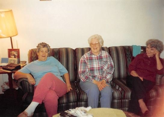 Dora "Cooter" Faye Stanton - Photo 4