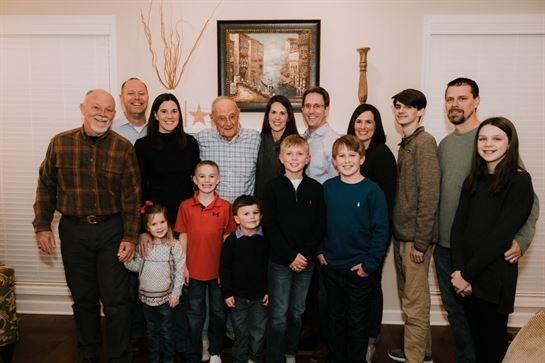 Robert E. Oldham - Photo 4