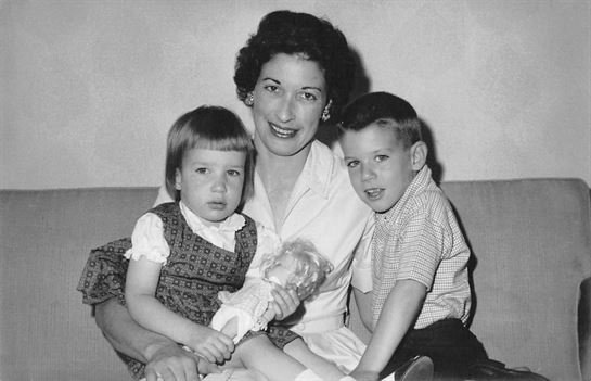 Amy Carolyn Griffith - Photo 39