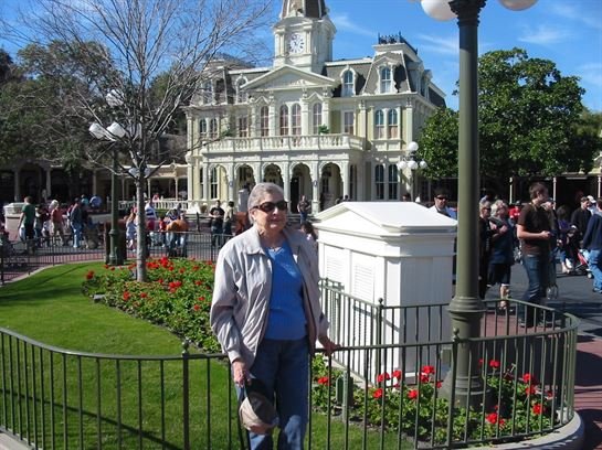 Amy Carolyn Griffith - Photo 40