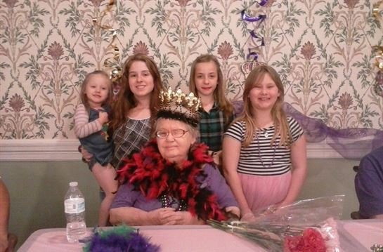 Gwen Gonzales - Photo 44