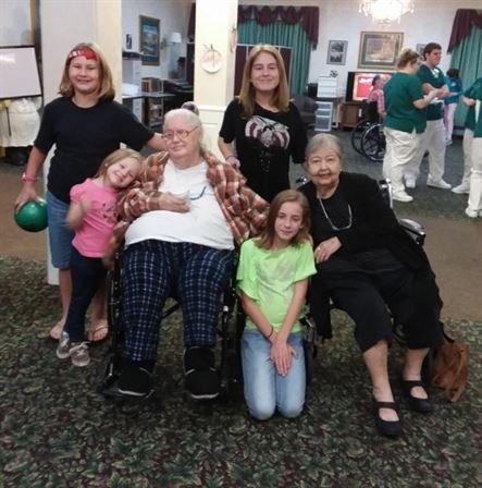 Gwen Gonzales - Photo 59