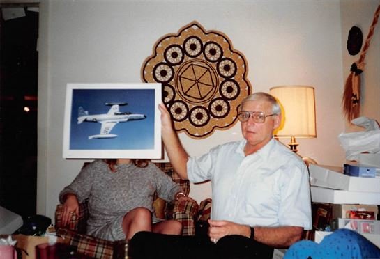 Kenneth Beckett - Photo 10