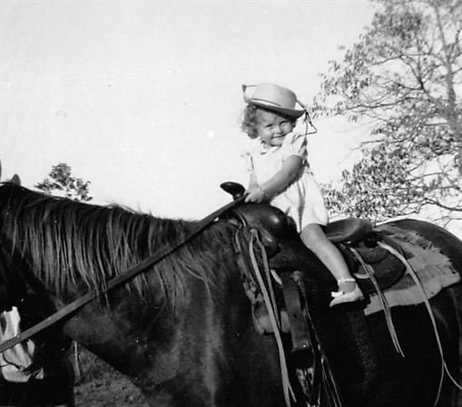 Laura Beth Miller - Photo 31