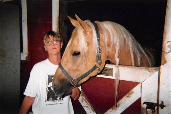 Laura Beth Miller - Photo 52