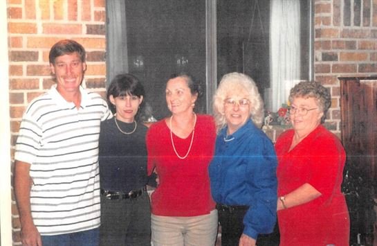 Juanita Mae Nugent - Photo 22