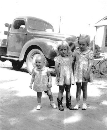 Juanita Mae Nugent - Photo 33