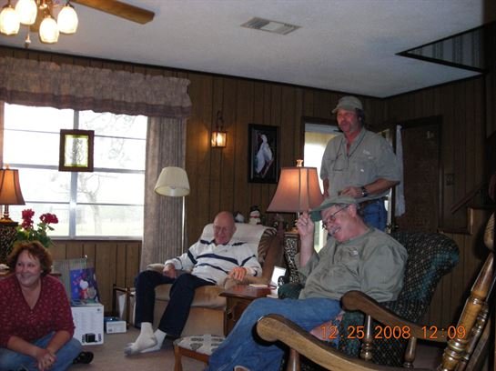 Stan Armstrong - Photo 122